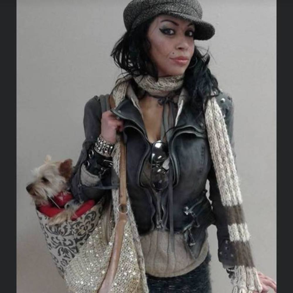 Meet your Posher, Roxane